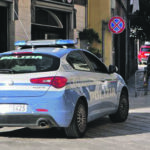 Profumi rubati nascosti nel passeggino: fermate due donne