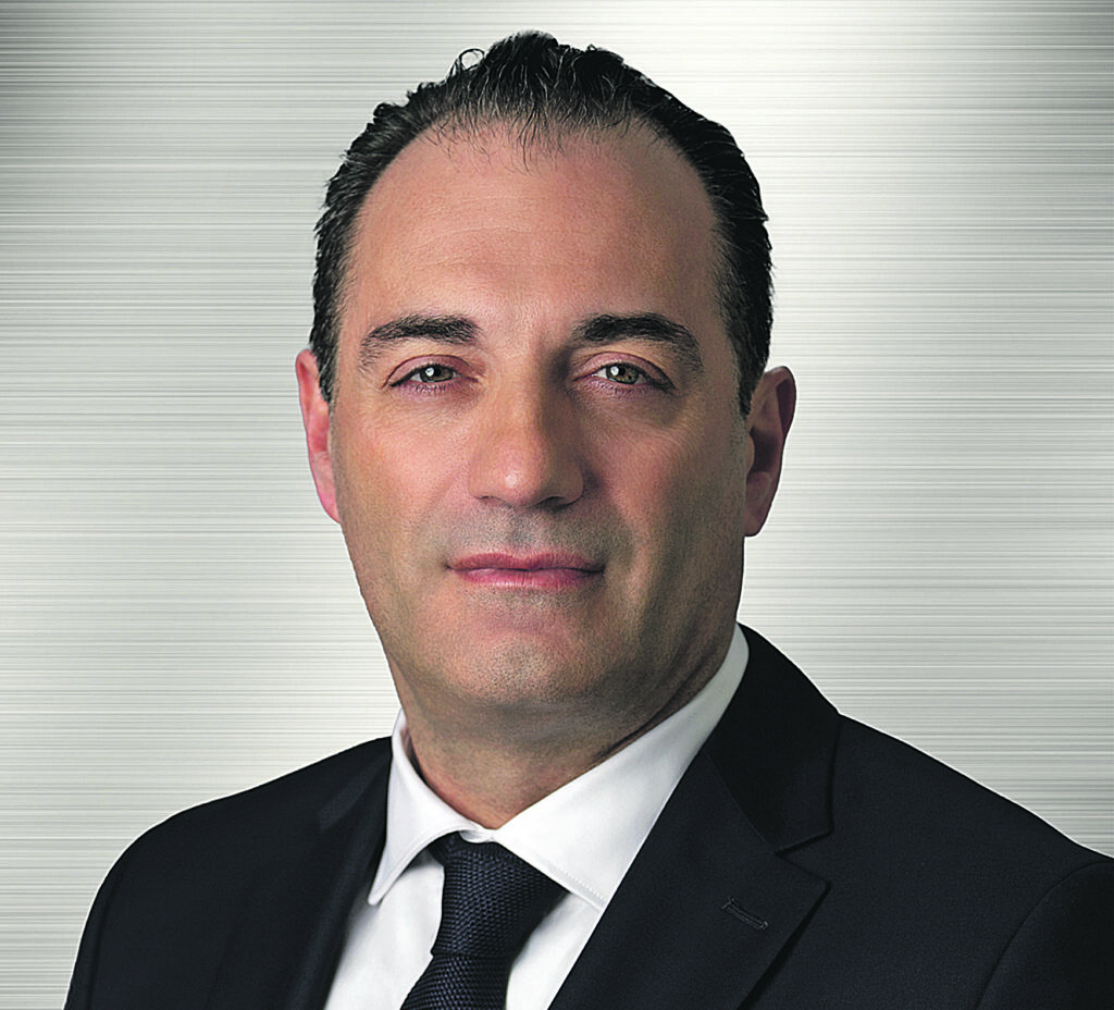 Filosa avvia la revisione del piano sull’elettrico