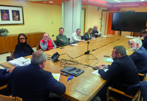 Dieci nuovi treni pronti a partire a gennaio: «Iniziative concrete per uscire dall’isolamento»