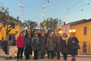 Le palline all’uncinetto diventano luminarie grazie all’Unione donne mirabellesi