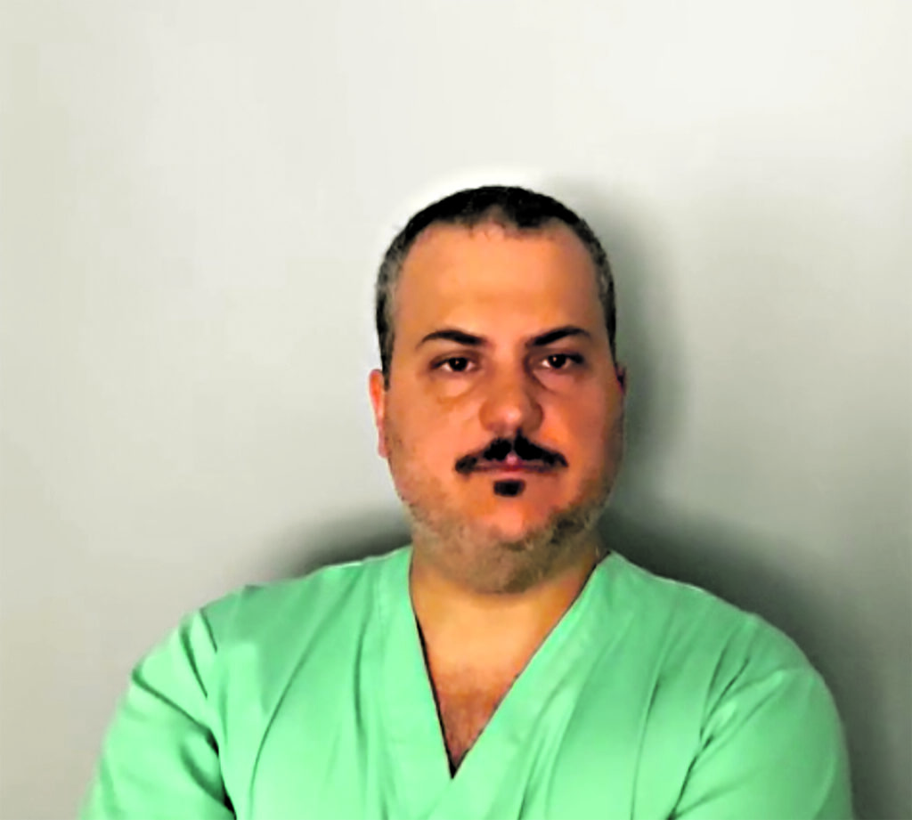 Parla il primario della Terapia intensiva: «Quadri clinici collassati con rara rapidità»