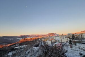 Alto Molise innevato tra disagi e paesaggi mozzafiato