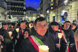 La protesta continua: Piero non smonta la tenda