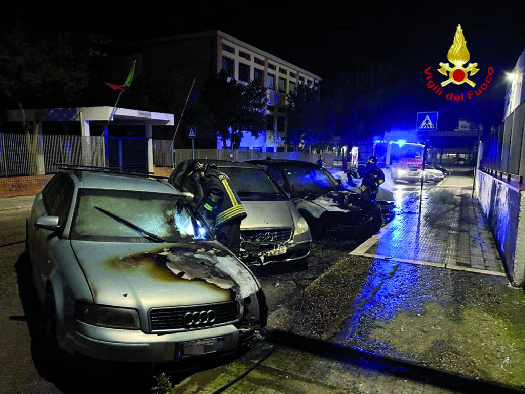 Termoli, quattro auto a fuoco: scatta il Codice Rosso