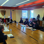 Castrataro e commissari: la mediazione di Roberti, restano tenda e fiaccole