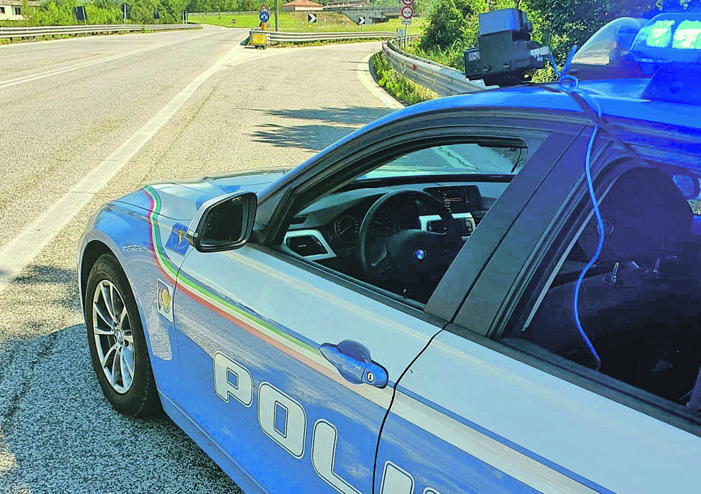 Polizia stradale al collasso, la Uil tuona: sotto organico, servono nuove unità