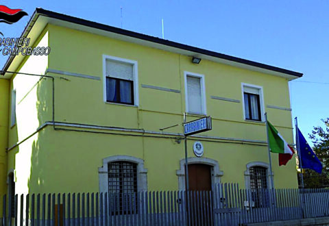 Ha tentato di investire il compagno dell’ex moglie, scatta il braccialetto