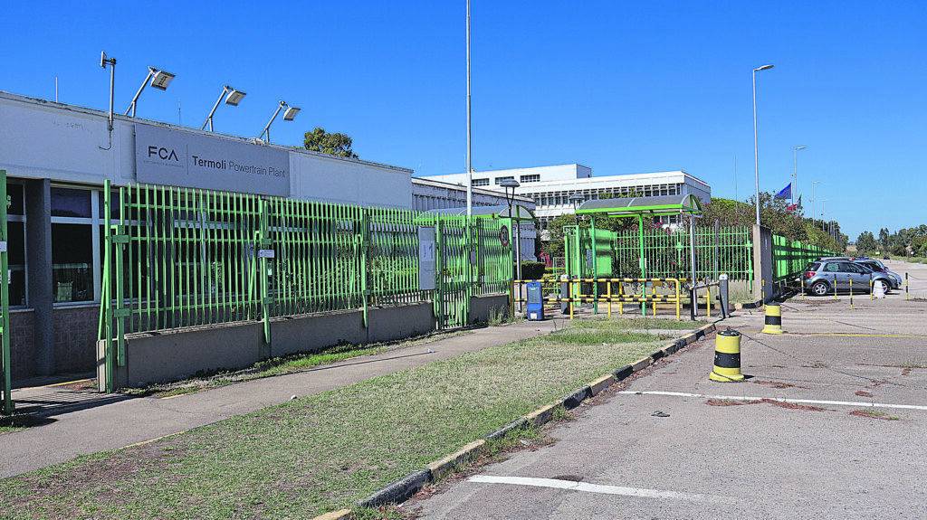 L’elettrico dà problemi, Stellantis può ripensarci