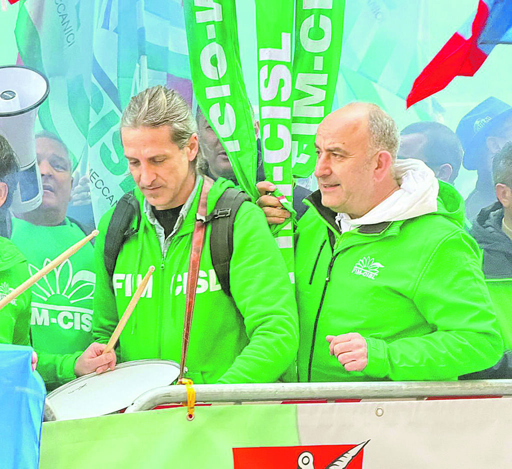 Stop alla Gigafactory, Laviano a Stellantis: piano industriale subito