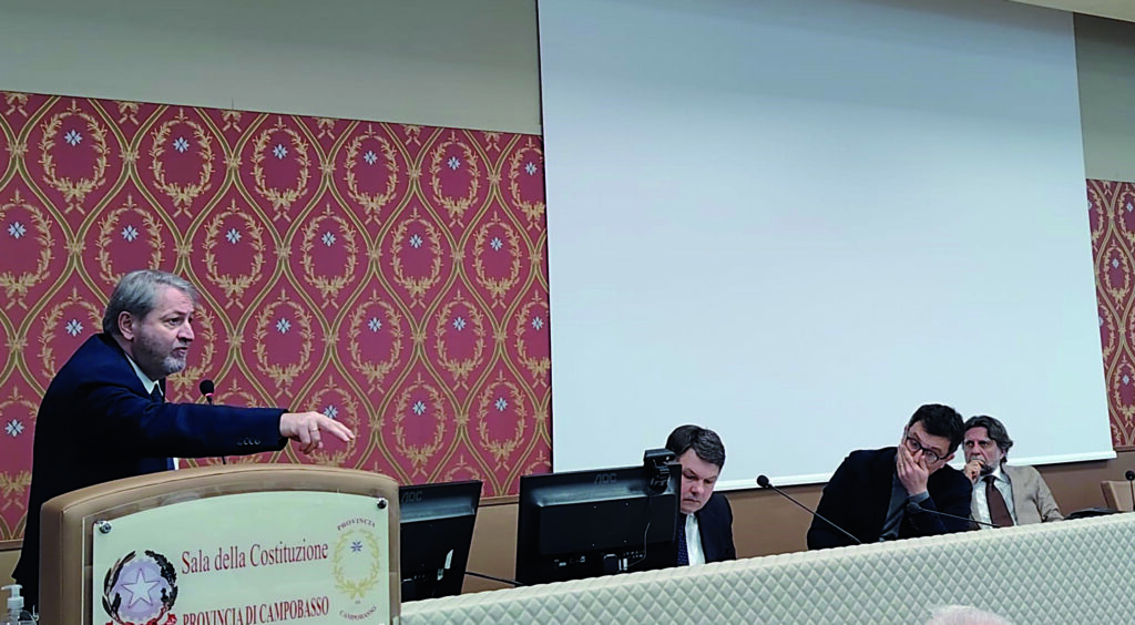 Guardie mediche, i sindaci fanno muro: revocare il decreto