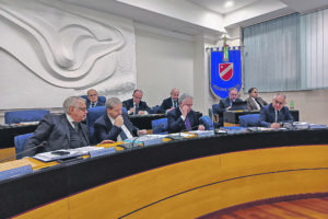 Rimpasto rinviato al post bilancio, Roberti: prima il dossier deficit