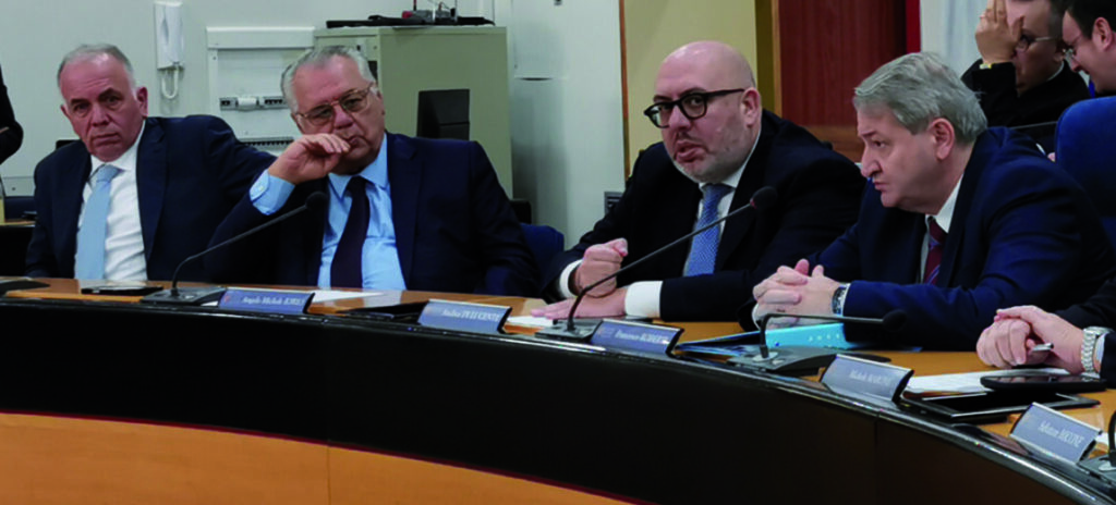 Rimpasto di giunta non indolore, cambiano i volti nell’esecutivo