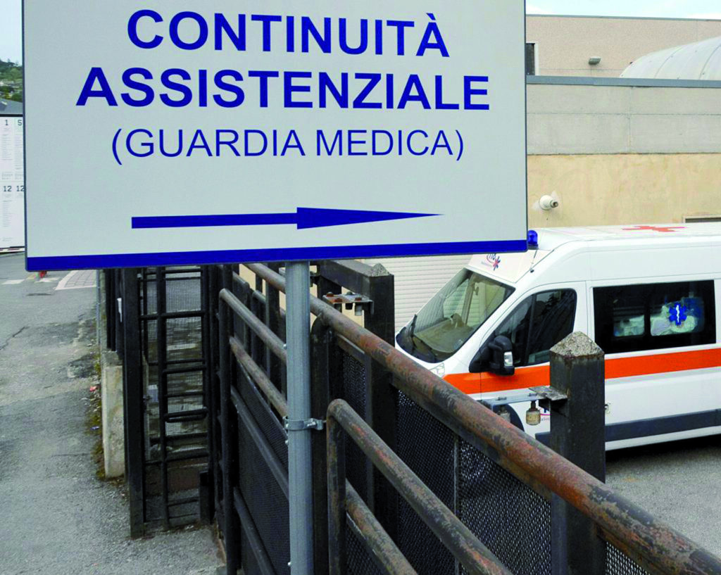 Taglio alle guardie mediche, Roberti fa sponda ai sindaci