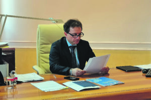 Prof in soccorso dei reparti al Veneziale, Di Santo: interventi calibrati sul presidio