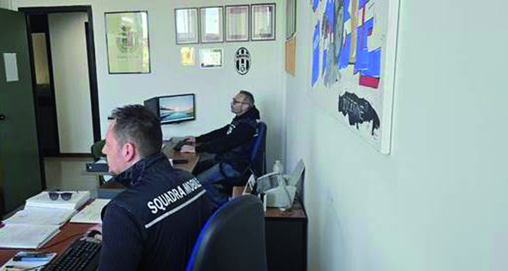 Truffe, otto persone denunciate dalla Mobile: sottratti 40mila euro