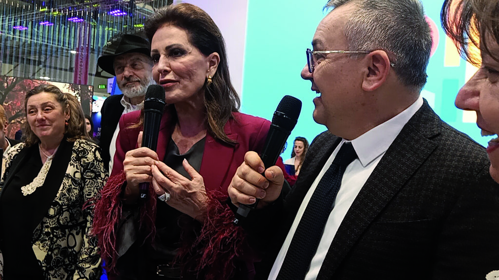 Inaugurata la 42esima Bit a Milano, la BrainArt dello stand del Molise conquista la ministra Santanchè
