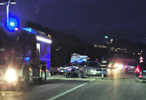 Non si arresta la scia di sangue sulla 17, muore centauro 38enne