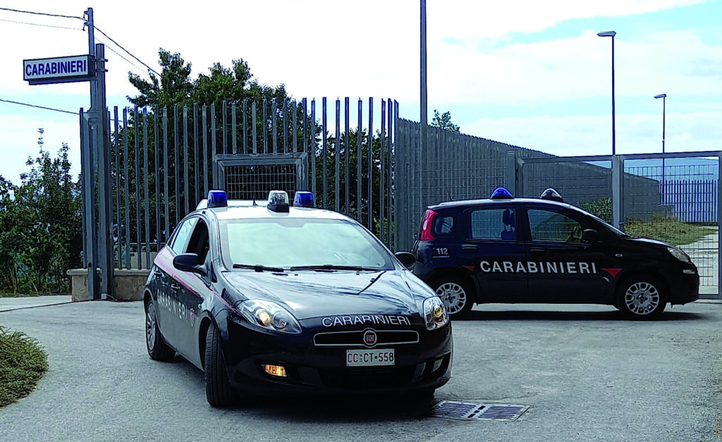 Agnone, locale svaligiato nella notte: bottino da migliaia di euro