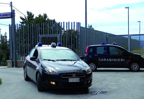 Agnone, locale svaligiato nella notte: bottino da migliaia di euro