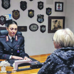 Picchia la madre invalida, figlio violento arrestato in flagranza