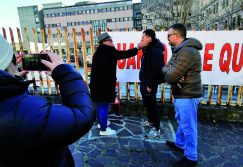 Castrataro, la protesta che interroga le coscienze