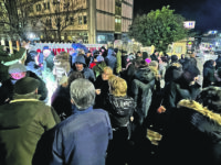 La tenda di Piero diventa presidio collettivo