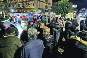 La tenda di Piero diventa presidio collettivo