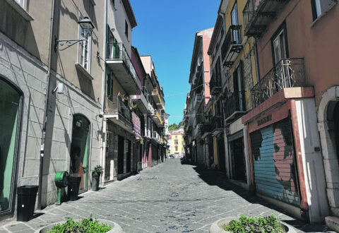 L’allarme degli esercenti: «Mentre si discute il centro continua a perdere vita»