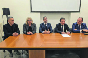 Chirurgia robotica per ridurre la mobilità passiva, l’impegno del ginecologo: cure vicino casa