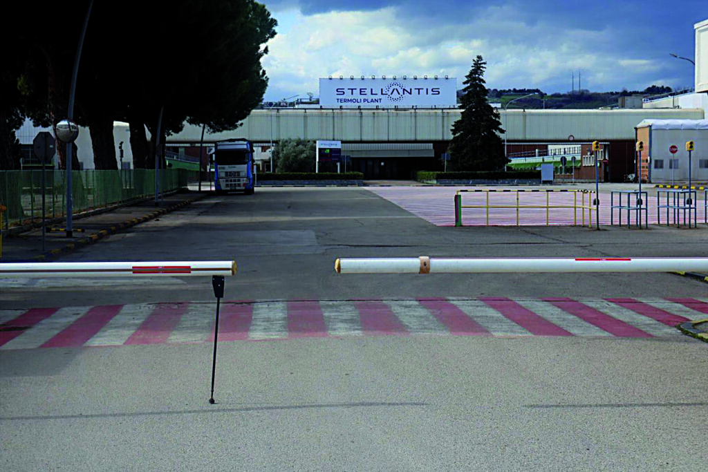 Il cambio Edct riduce gli esuberi e traccia il futuro del sito