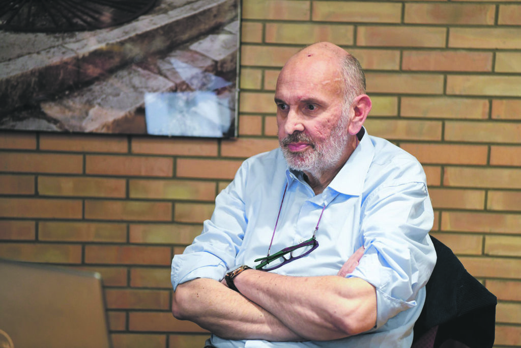 Il prof ancora fra i suoi studenti, sei borse in memoria di Capobianco