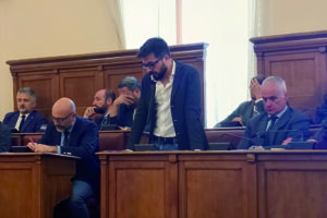 «Immobilismo che colpisce la città», Lopriore si smarca