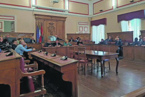 Palazzo San Giorgio, rendiconto salvo grazie alla maggioranza ‘allargata’