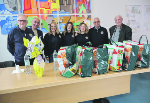 Pacchi dono alle famiglie sfollate, la solidarietà per Petacciato