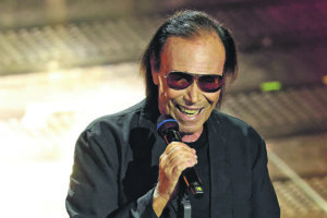 Venditti all’Arena del Mare: la città si prepara ad una notte da cantare sotto le stelle