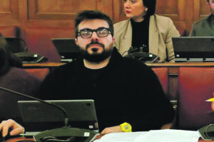 Fuori dal Consiglio, Lopriore non nasconde la delusione: «Pronto a sfiduciare la sindaca»