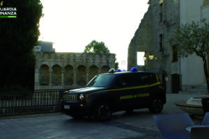 Guardia di Finanza, duro colpo al traffico di droga: un arresto