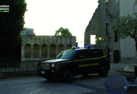 Guardia di Finanza, duro colpo al traffico di droga: un arresto