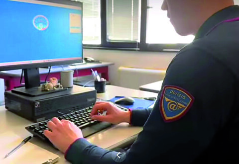 Truffa online, scongiurato raggiro da quasi 20mila euro: donna denunciata