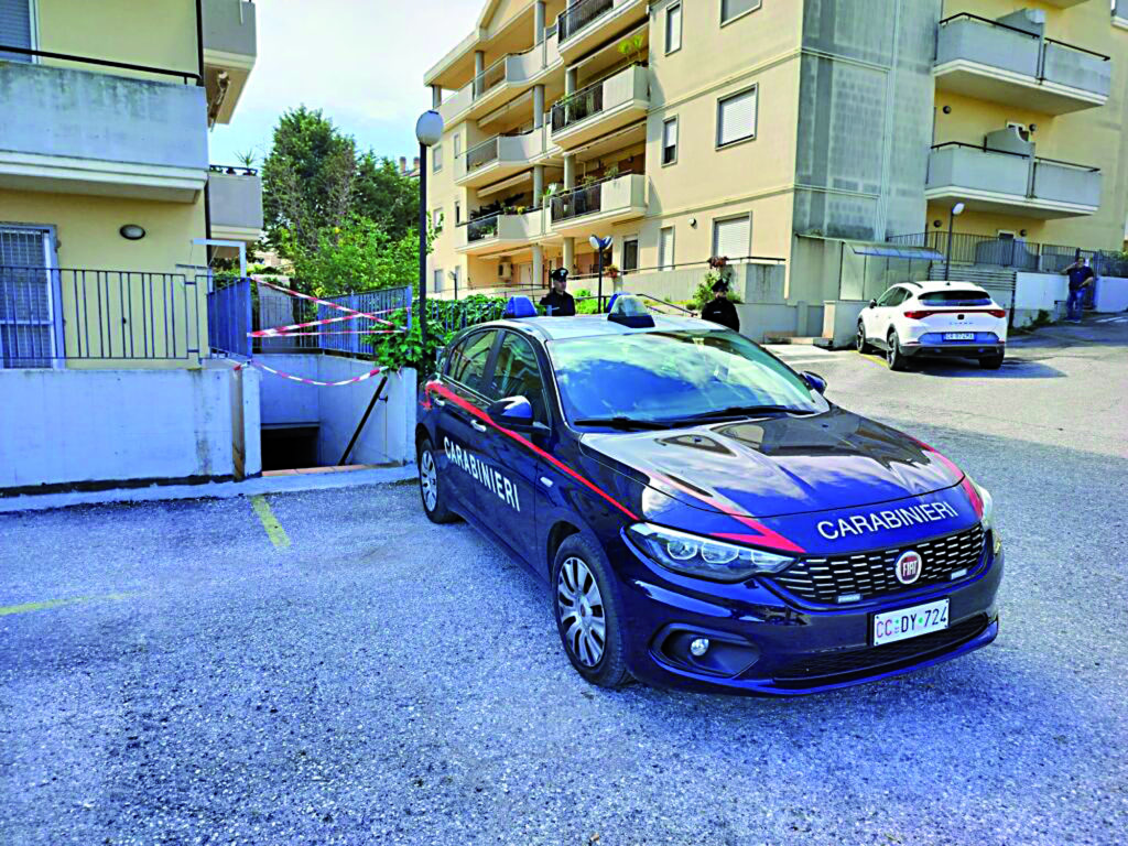 Il racconto choc del padre: «Mi ha minacciato con un coltello»