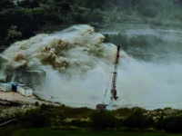 Alla foce del Biferno in attesa della piena: stringiamo i denti