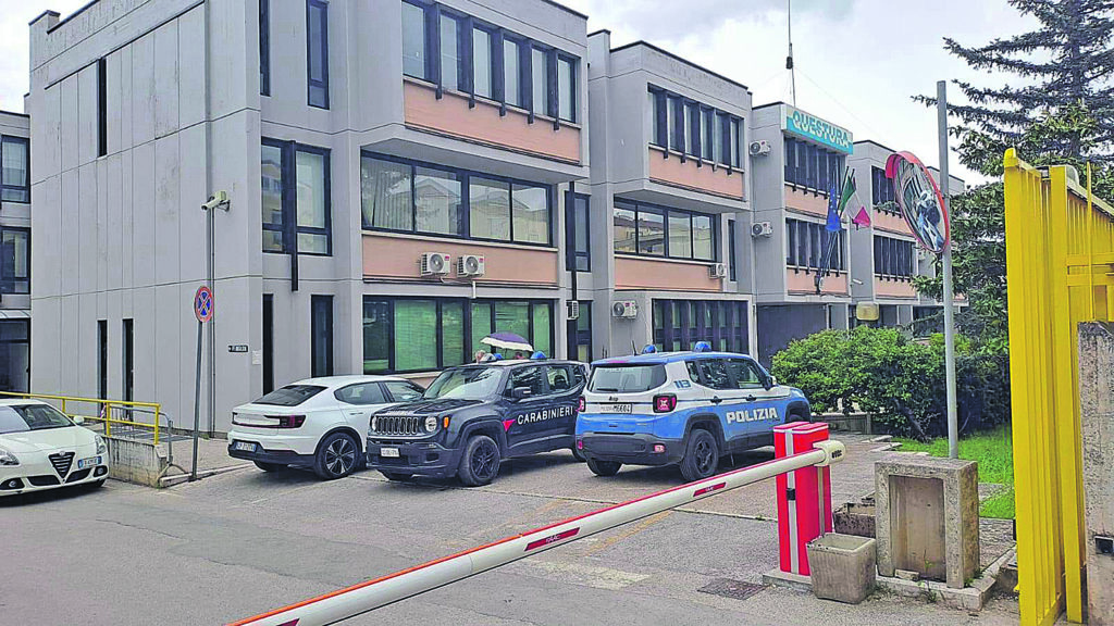 Pasti consumati, Lanese chiarisce le note sul cellulare di Alice: «Chieste da noi»