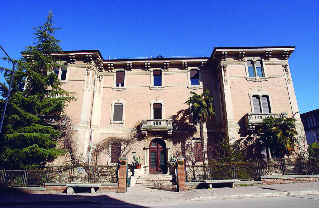 Villa Maria fuori dalla rete ospedaliera, scontro sul Programma operativo