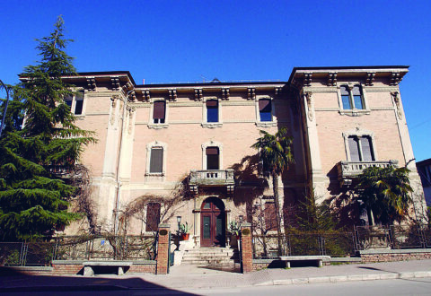 Villa Maria fuori dalla rete ospedaliera, scontro sul Programma operativo